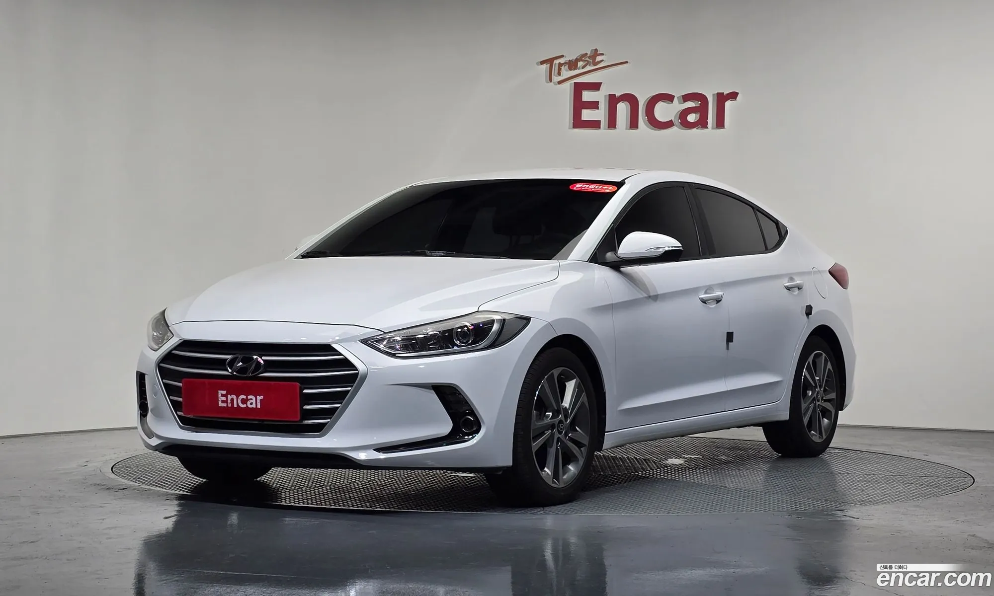 Hyundai Elantra AD 2017 — 26