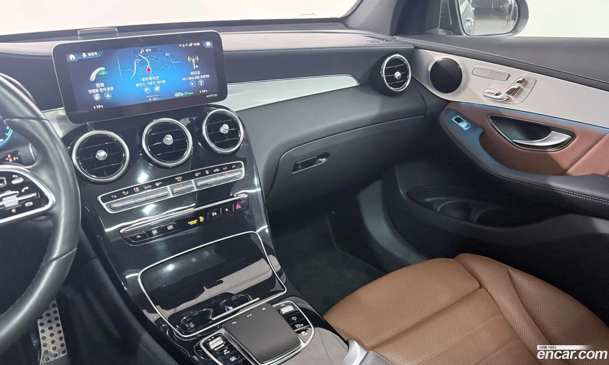 Mercedes-Benz GLC-Class X253 2022 — 19