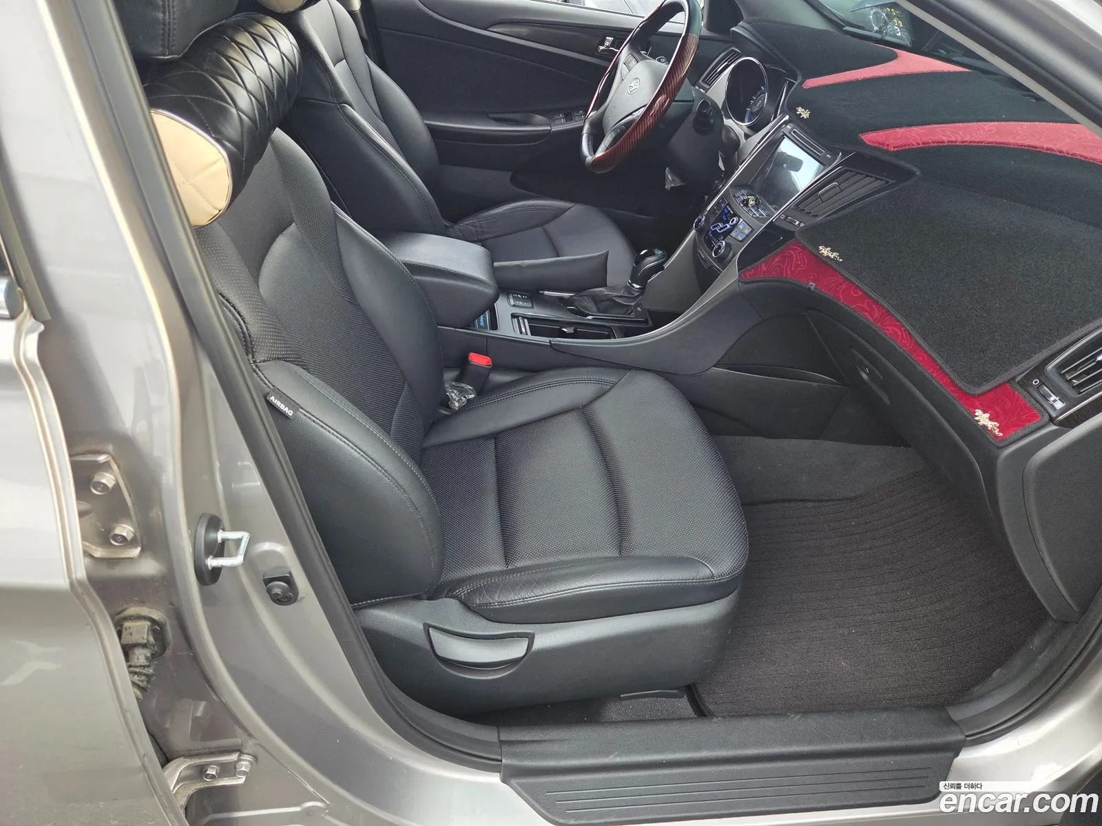 Hyundai YF Sonata 2012 — 14