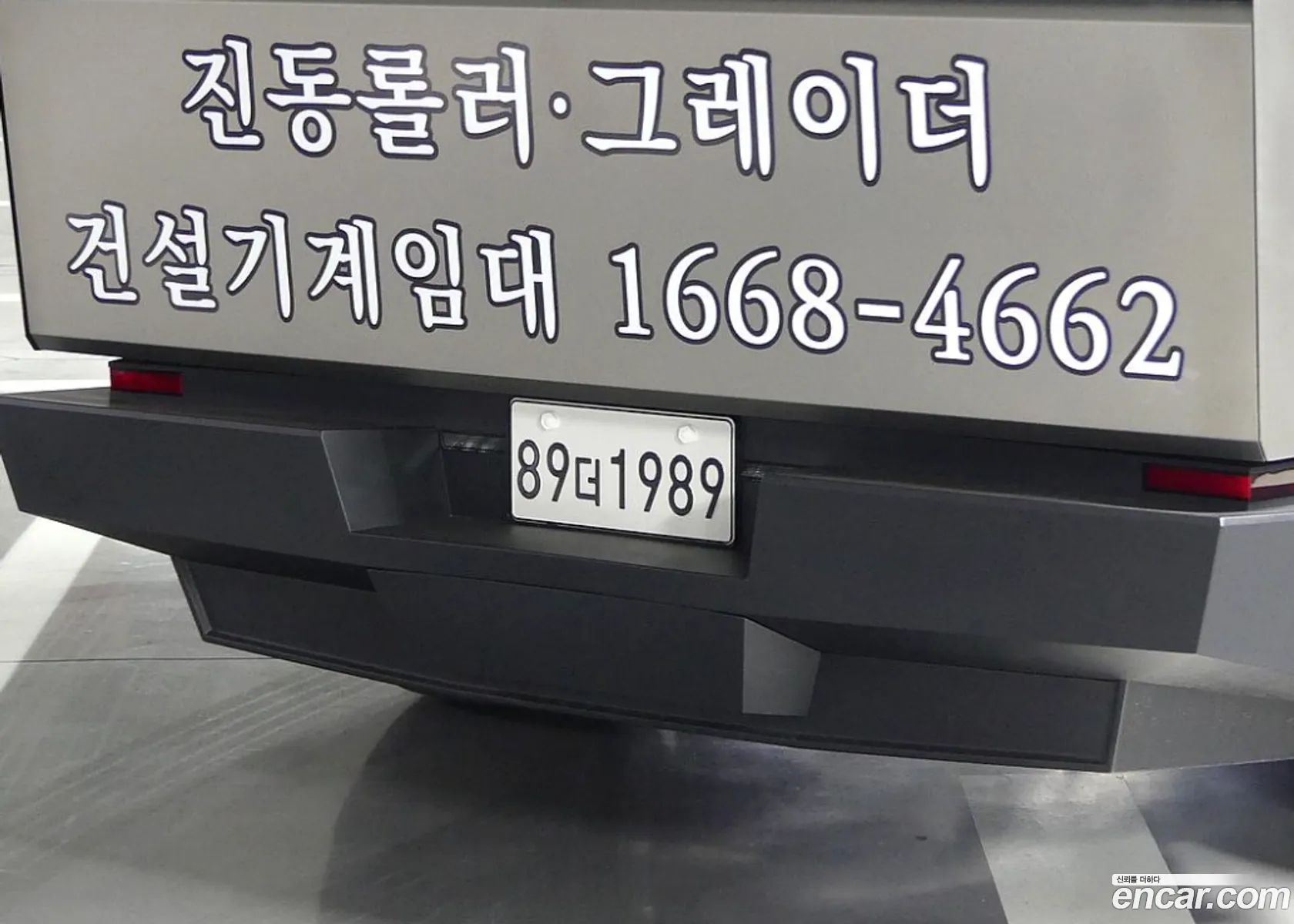 Tesla Cybertruck