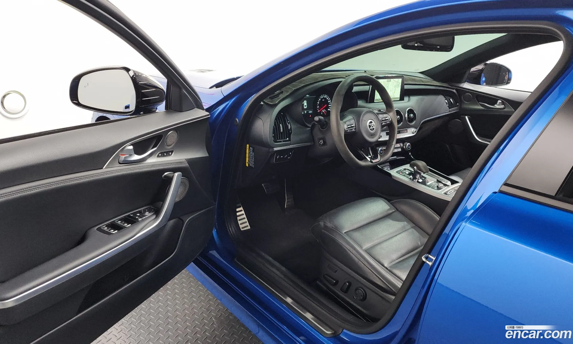 Kia Stinger 2019 KNAE751CDKS065802 — 37