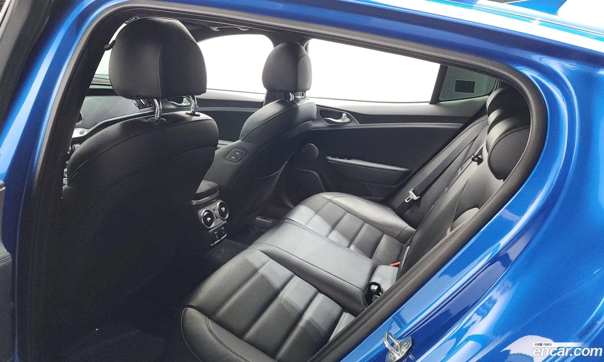 Kia Stinger 2019 KNAE751CDKS065802 — 11