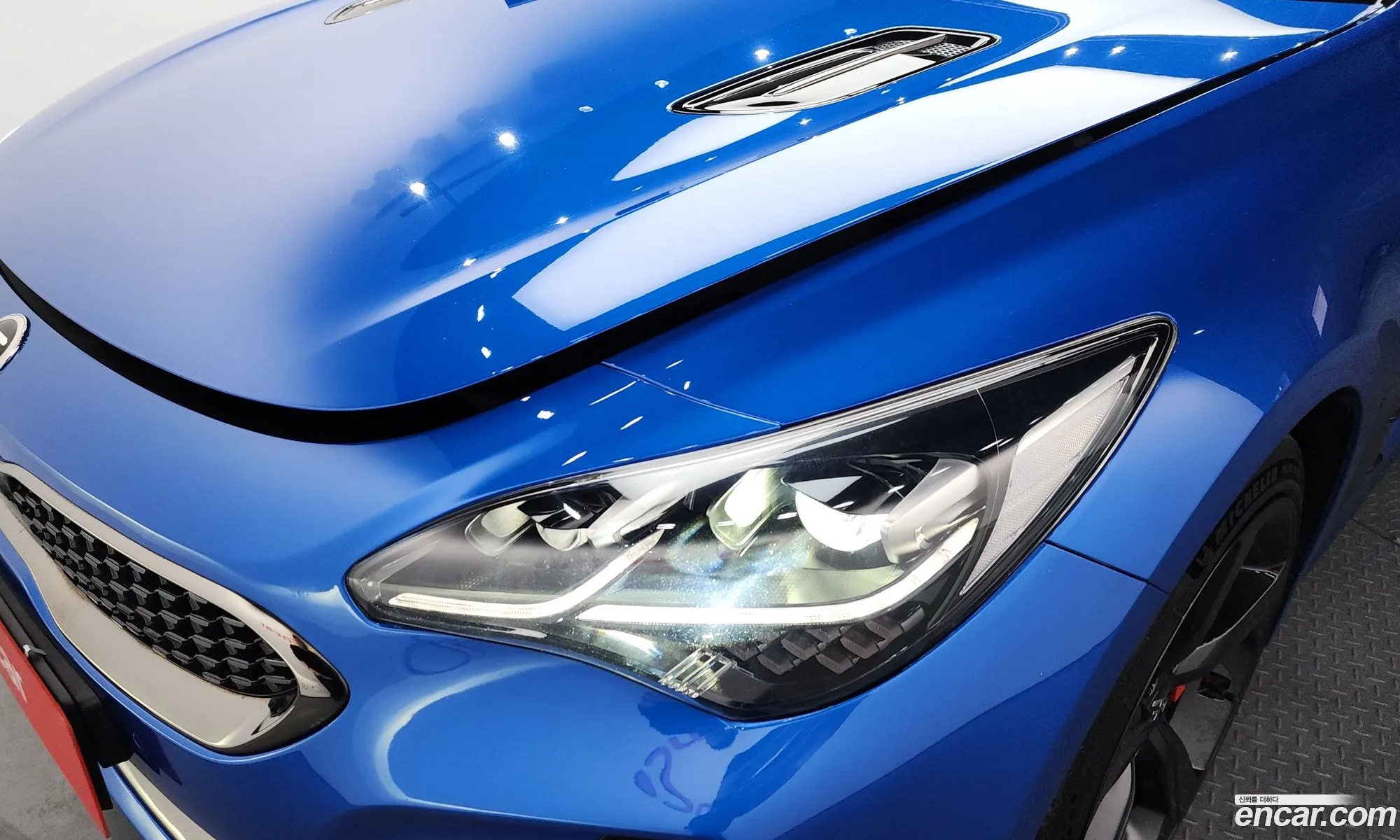 Kia Stinger 2019 KNAE751CDKS065802 — 19