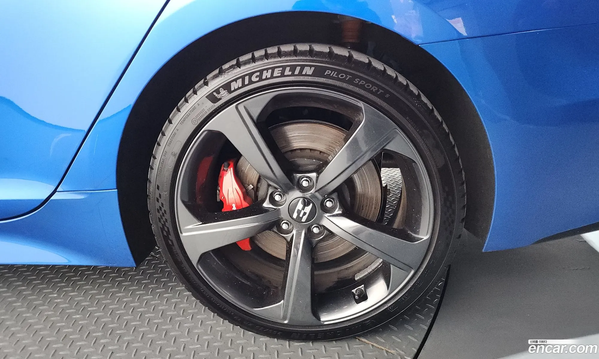 Kia Stinger 2019 KNAE751CDKS065802 — 3