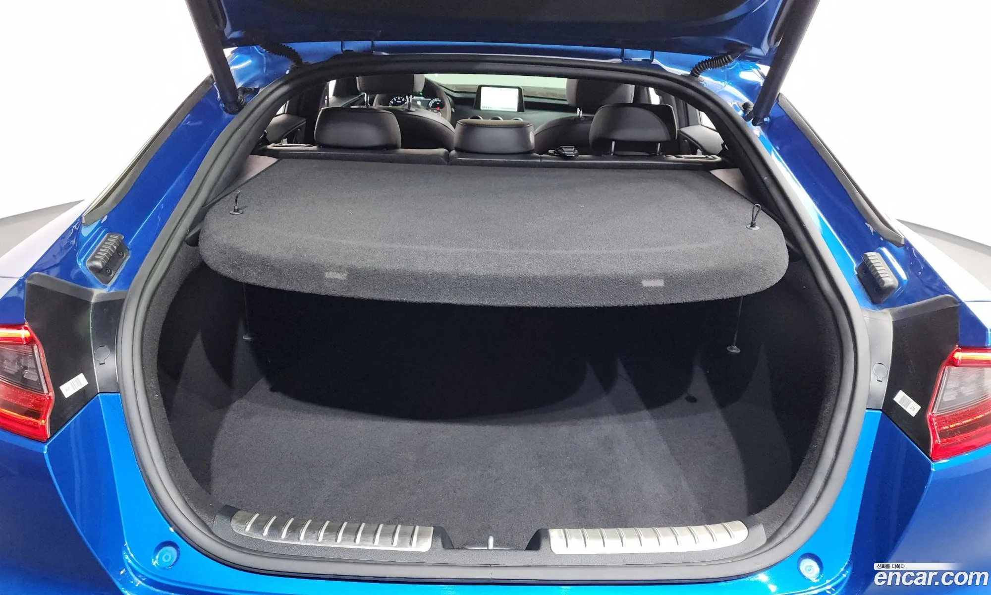 Kia Stinger 2019 KNAE751CDKS065802 — 31