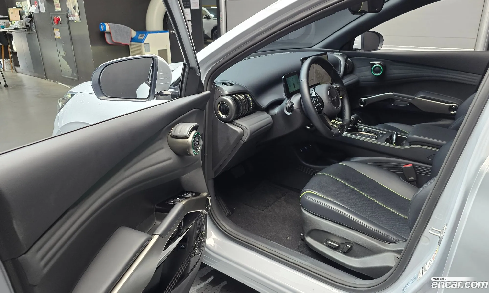 BYD Atto 3 2025 LGXCE4CB0S2019600 — 6