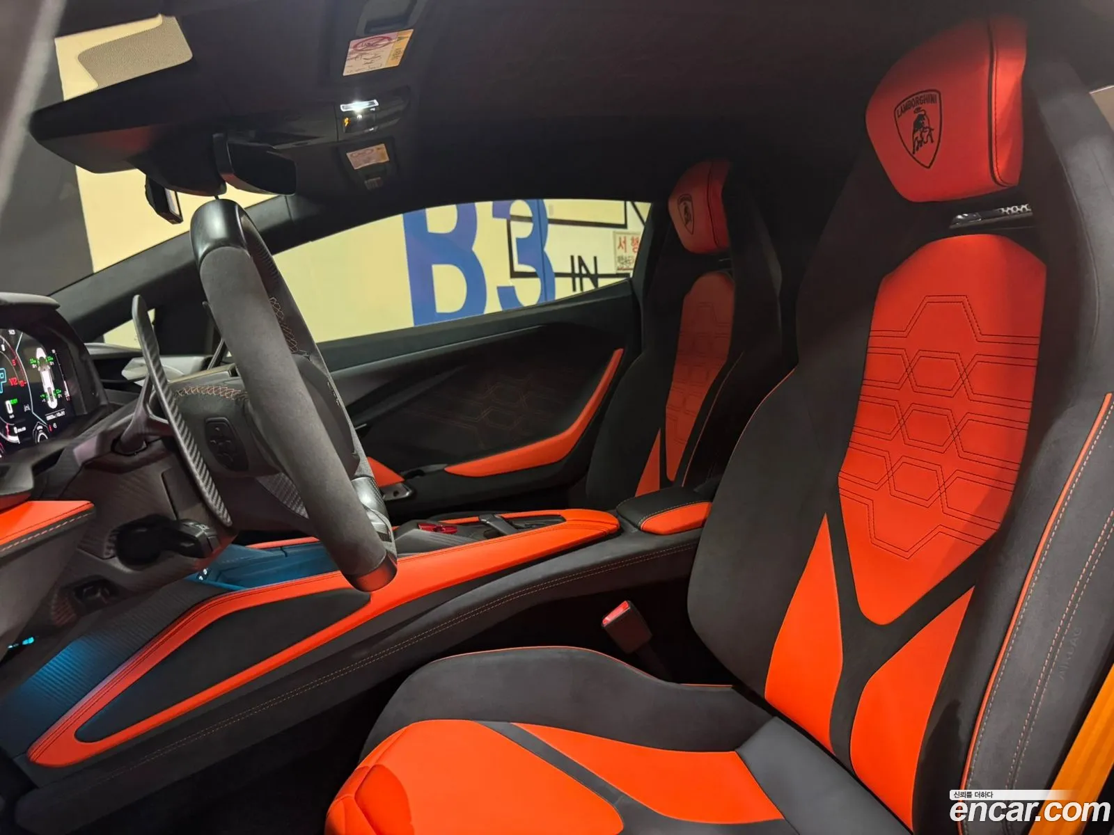 Lamborghini Revuelto 2025 — 18