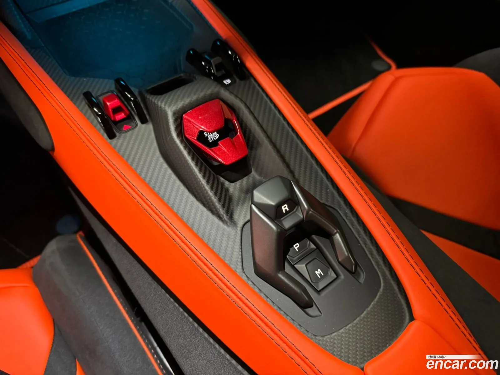 Lamborghini Revuelto