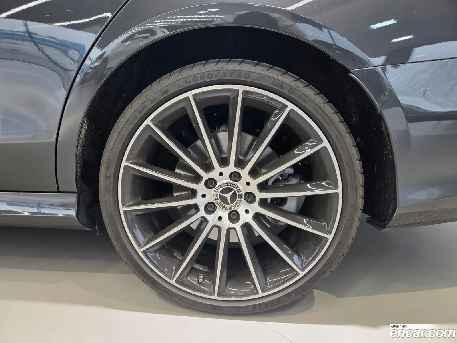 Mercedes-Benz E-Class W213 2023 — 16