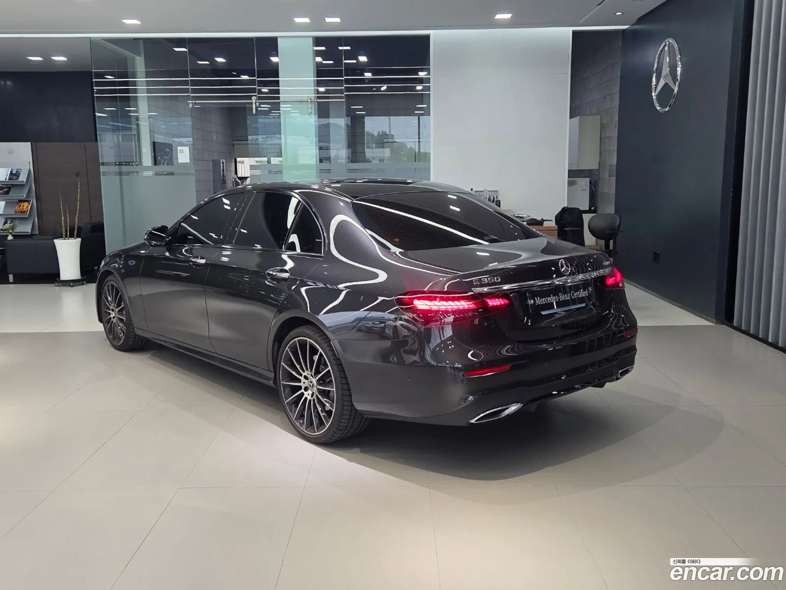 Mercedes-Benz E-Class W213 2023 — 6