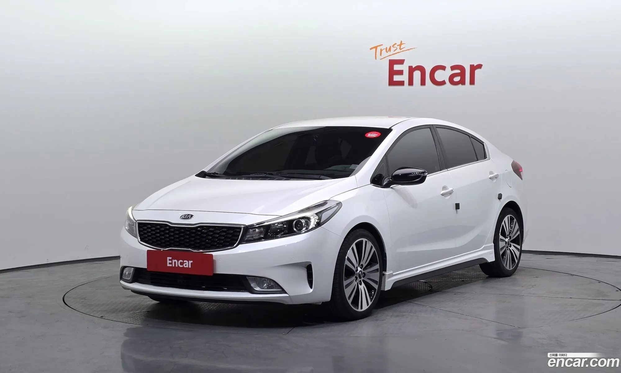 Kia K3 2016 — 16