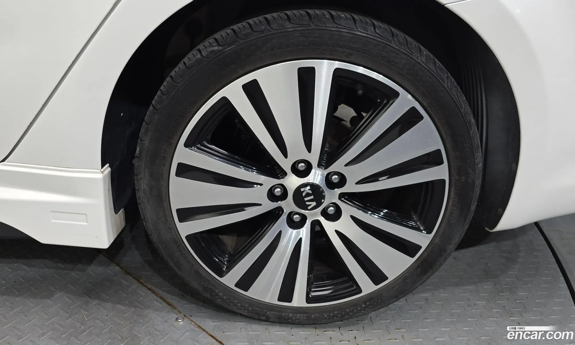 Kia K3 2016 — 19