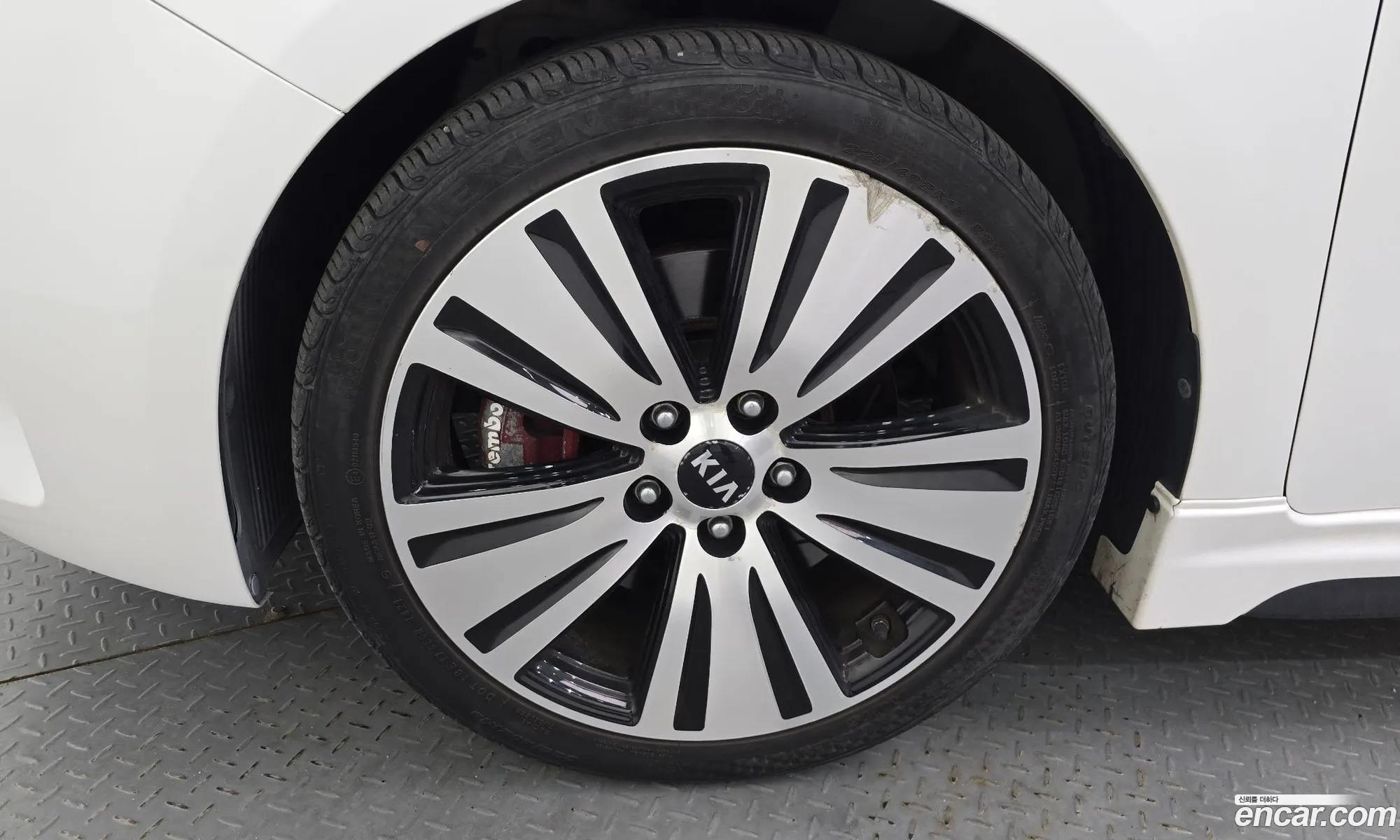 Kia K3 2016 — 25