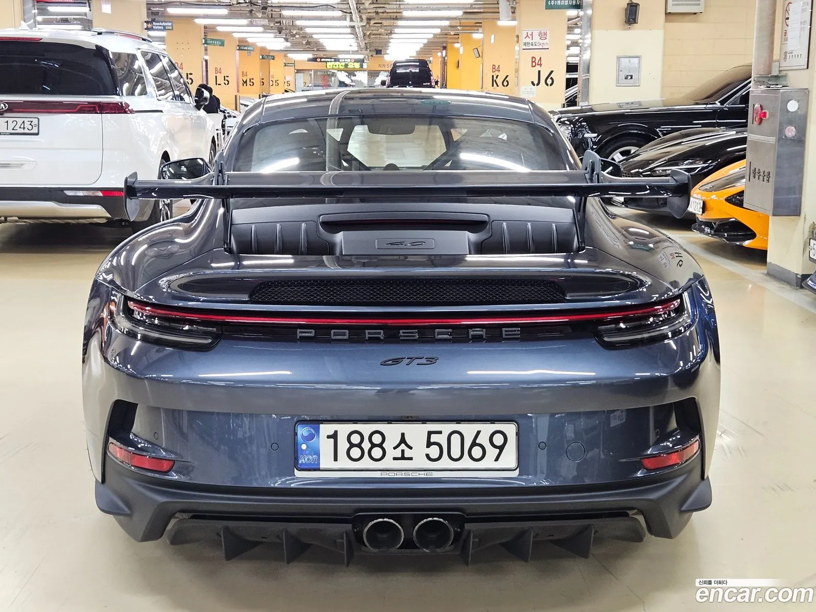 Porsche 911 2022 — 17