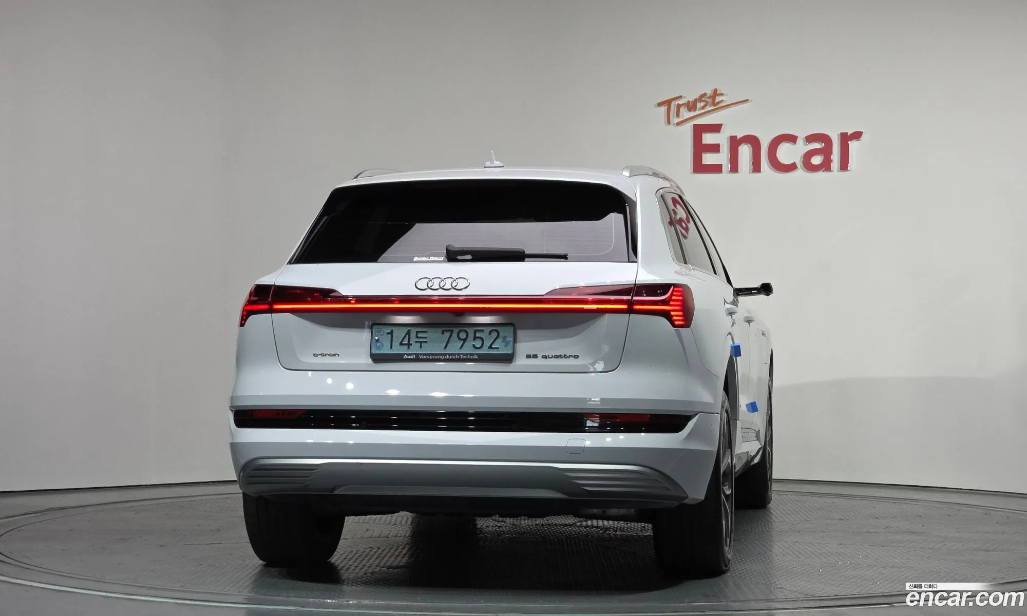 Audi e-tron 2021 WAUZZZGE8NB003272 — 9