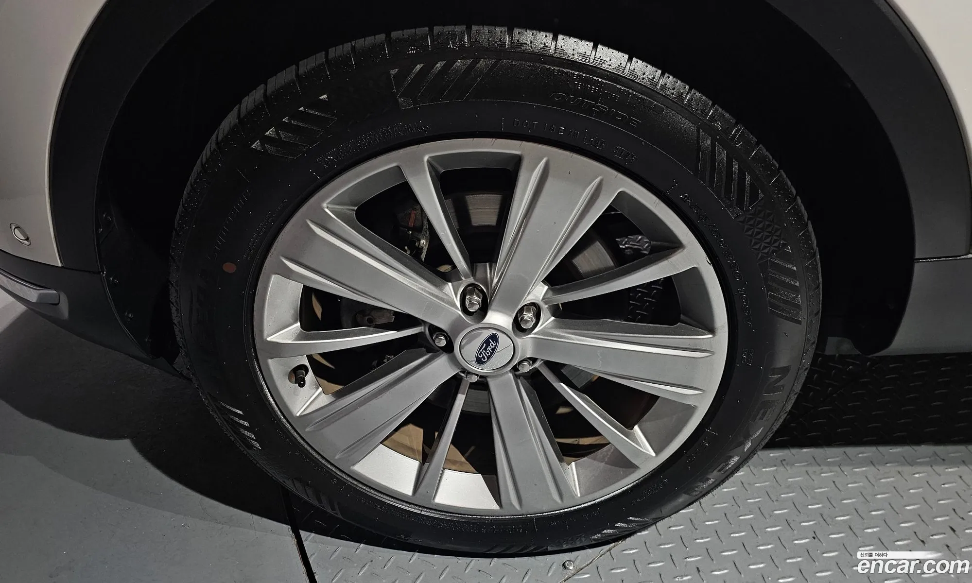 Ford Explorer 2018 — 3