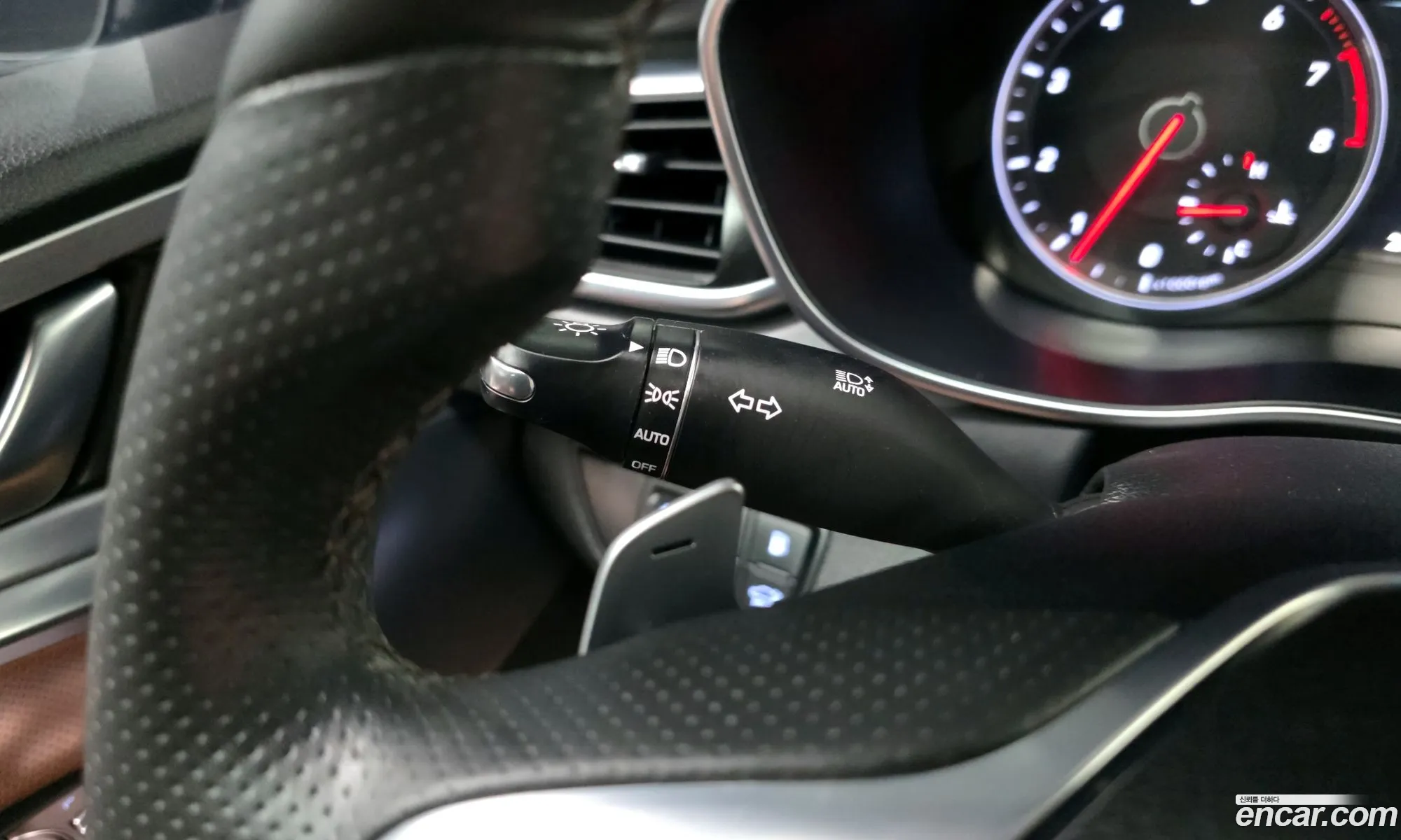 Genesis G70 2019 — 13