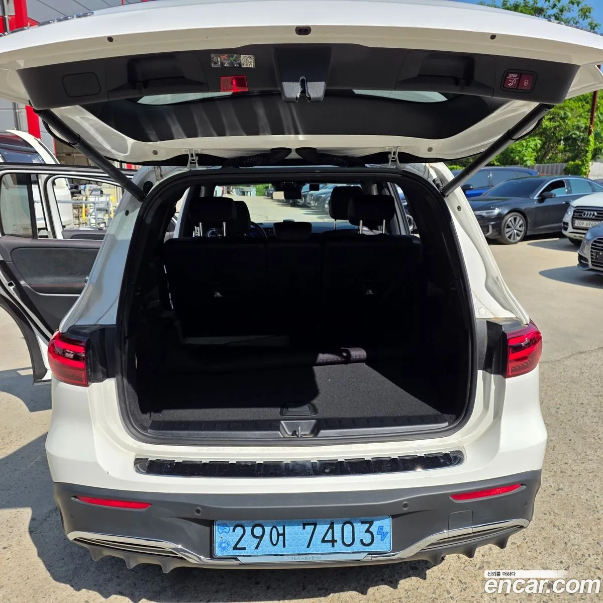 Mercedes-Benz EQB X243 2024 — 10