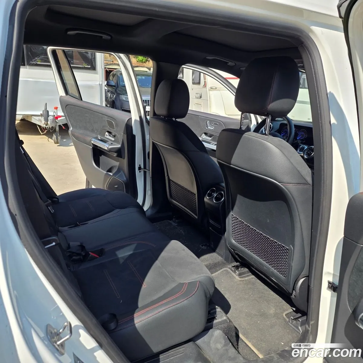 Mercedes-Benz EQB X243 2024 — 13