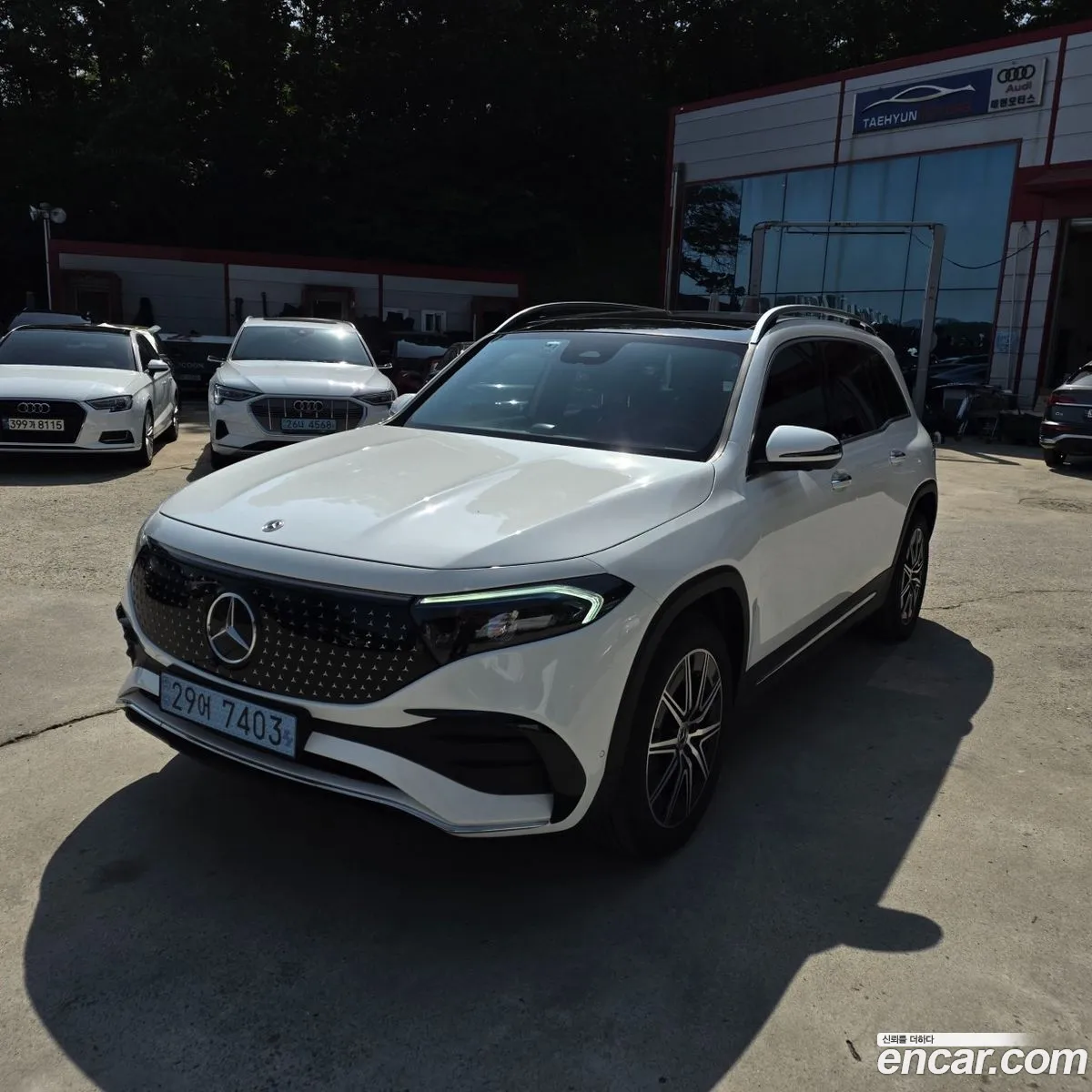 Mercedes-Benz EQB X243 2024 — 11