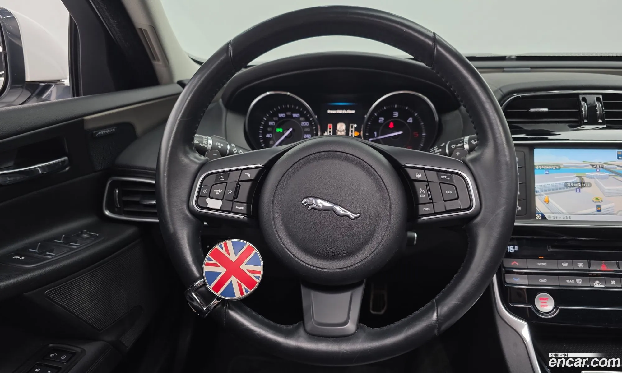 Jaguar XE 2016 SAJAB4BN7GA928683 — 19