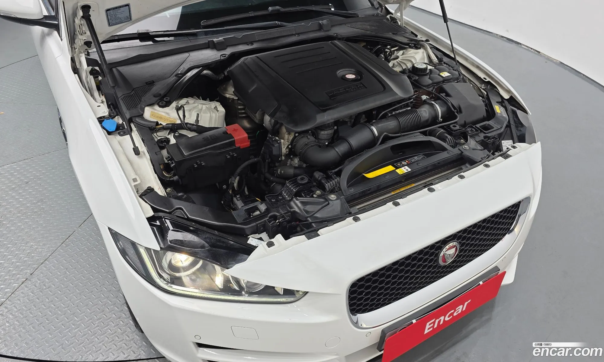 Jaguar XE 2016 SAJAB4BN7GA928683 — 15