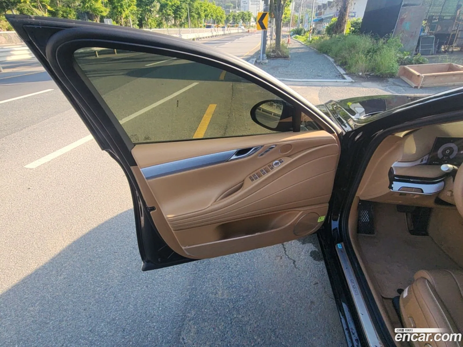 Genesis G80 2025 — 2