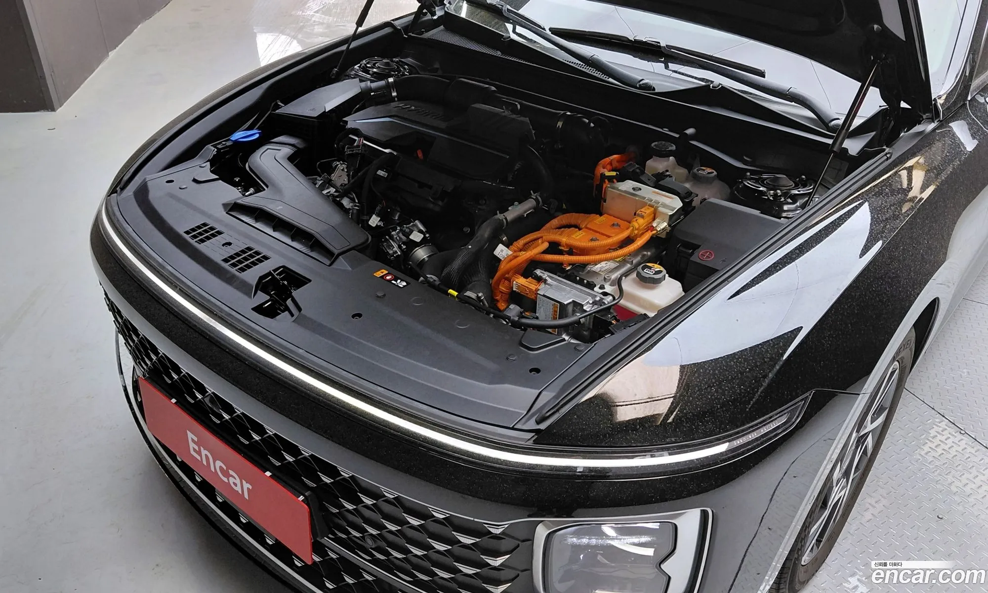 Hyundai Grandeur Hybrid 2023 — 10