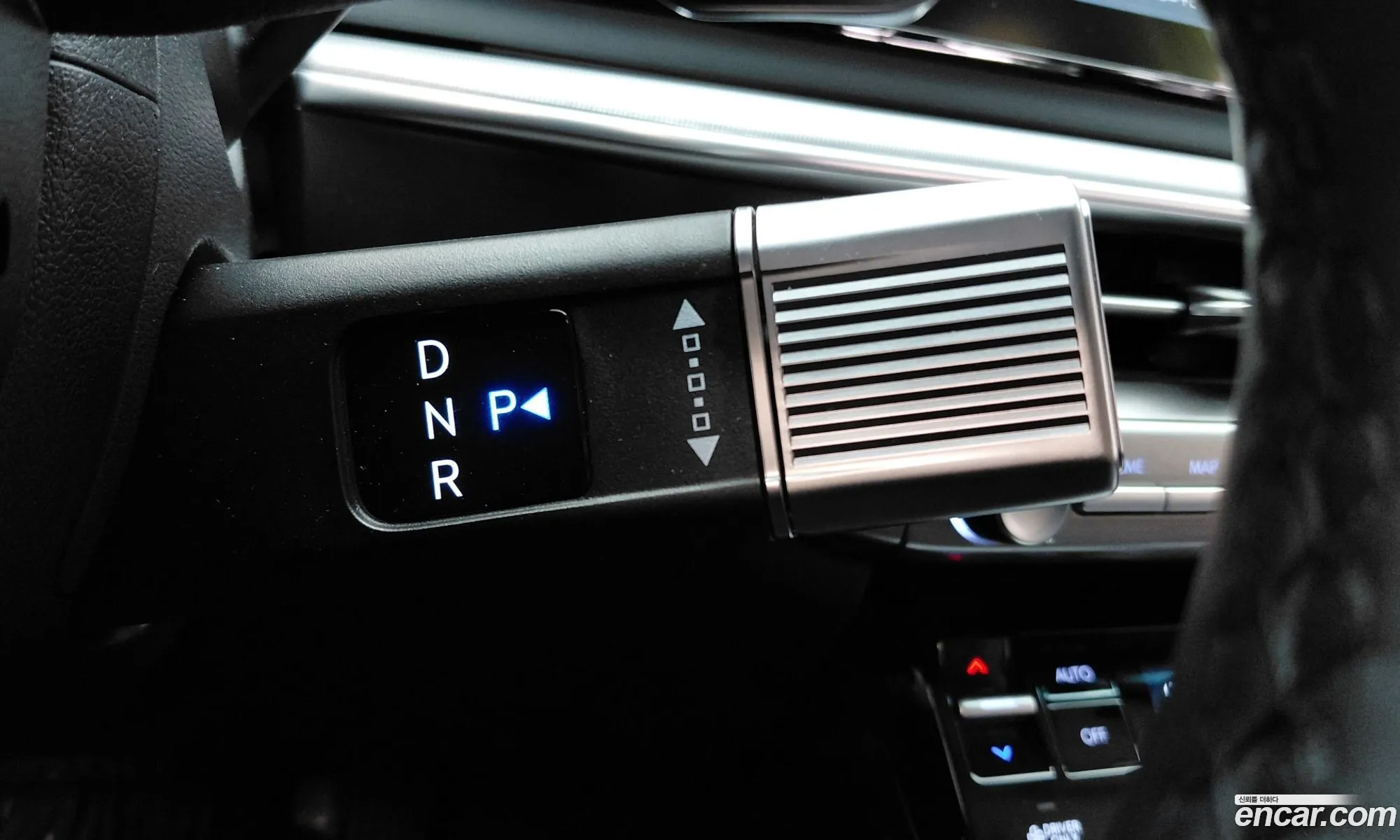 Hyundai Grandeur Hybrid 2023 — 26