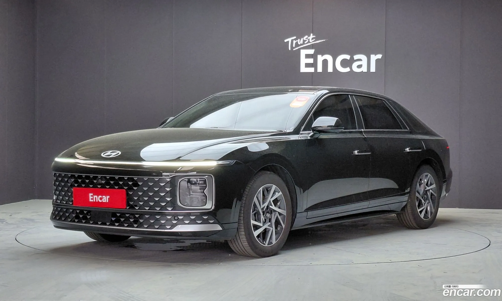 Hyundai Grandeur Hybrid 2023 — 11