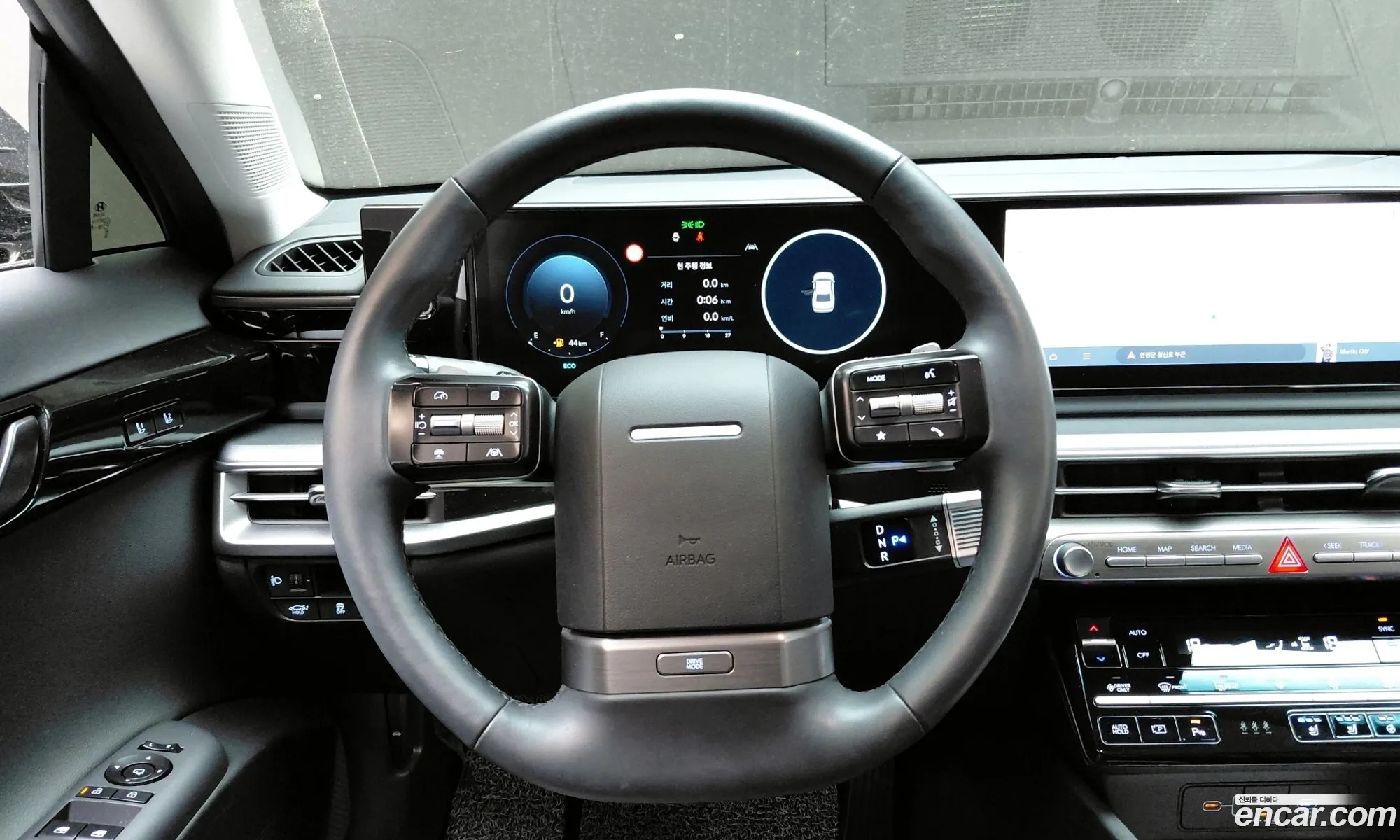 Hyundai Grandeur Hybrid 2023 — 5