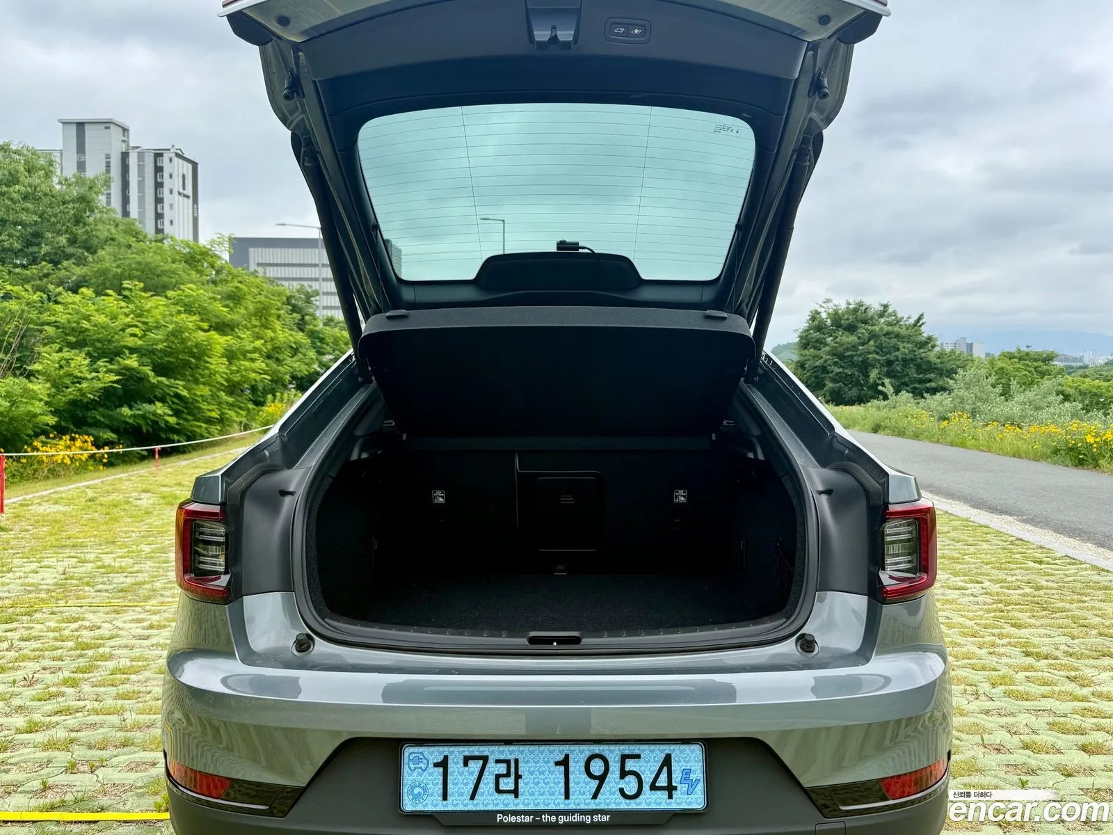 Polestar Polestar 2 2025 — 2