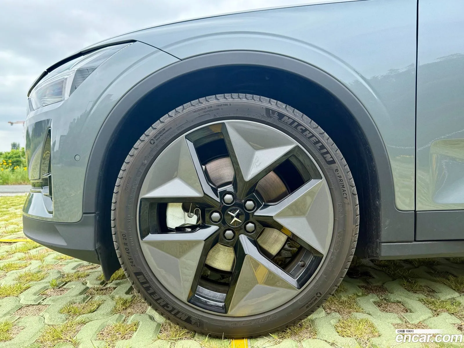 Polestar Polestar 2 2025 — 18