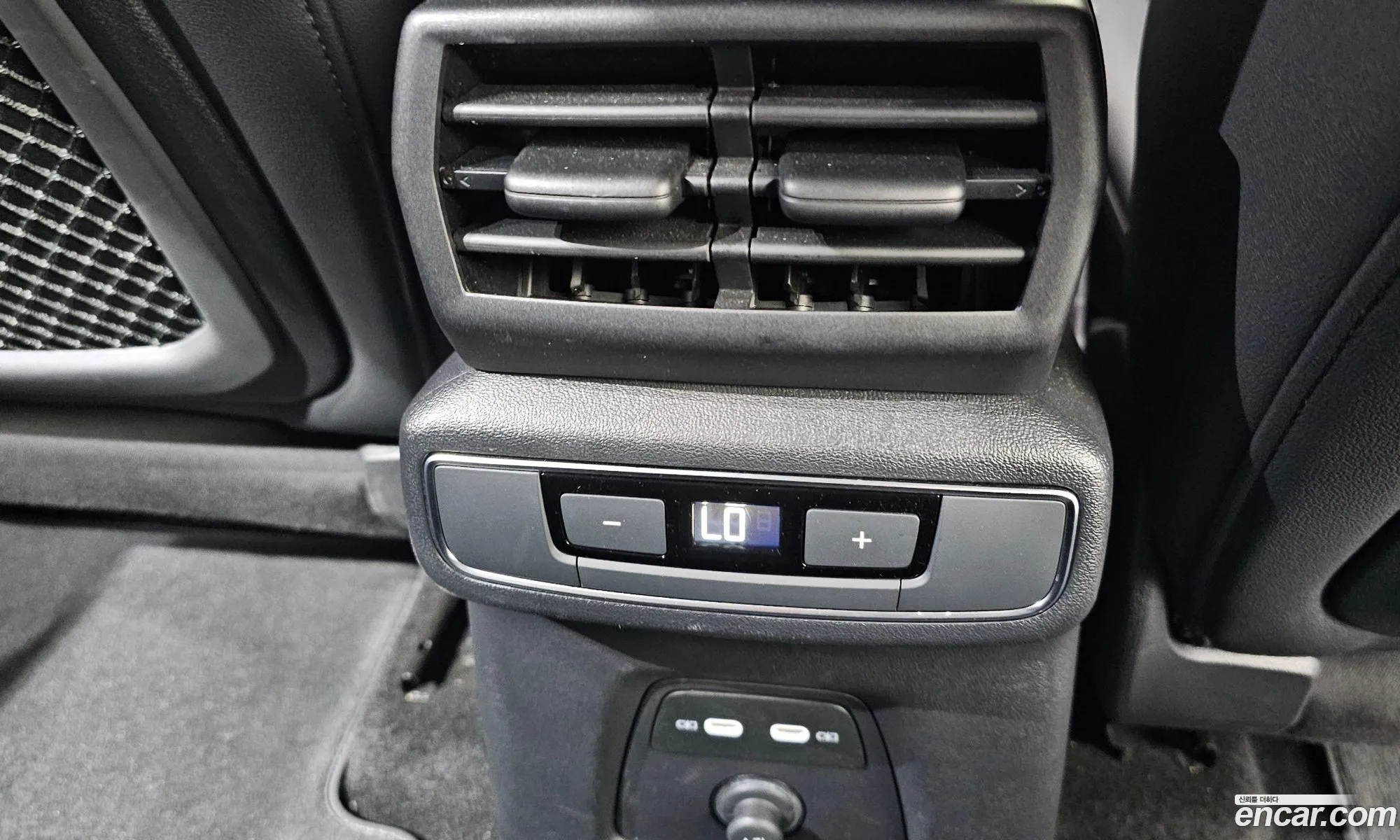 Audi Q4 e-tron 2025 — 28