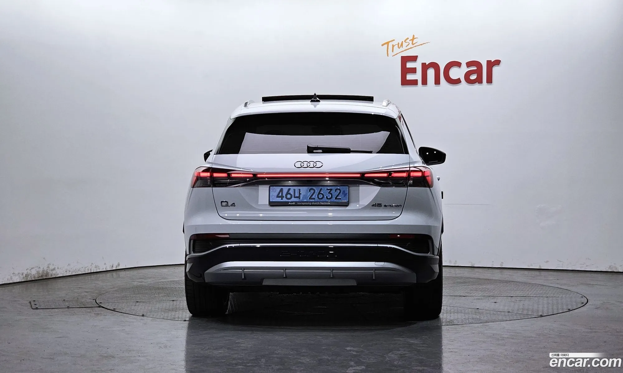 Audi Q4 e-tron 2025 — 30
