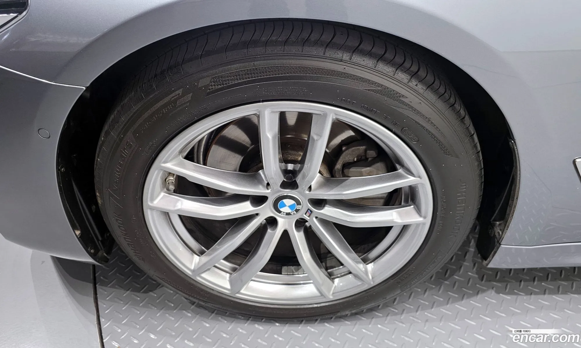 BMW 5 Series 2018 WBAJC3107JDA33518 — 12