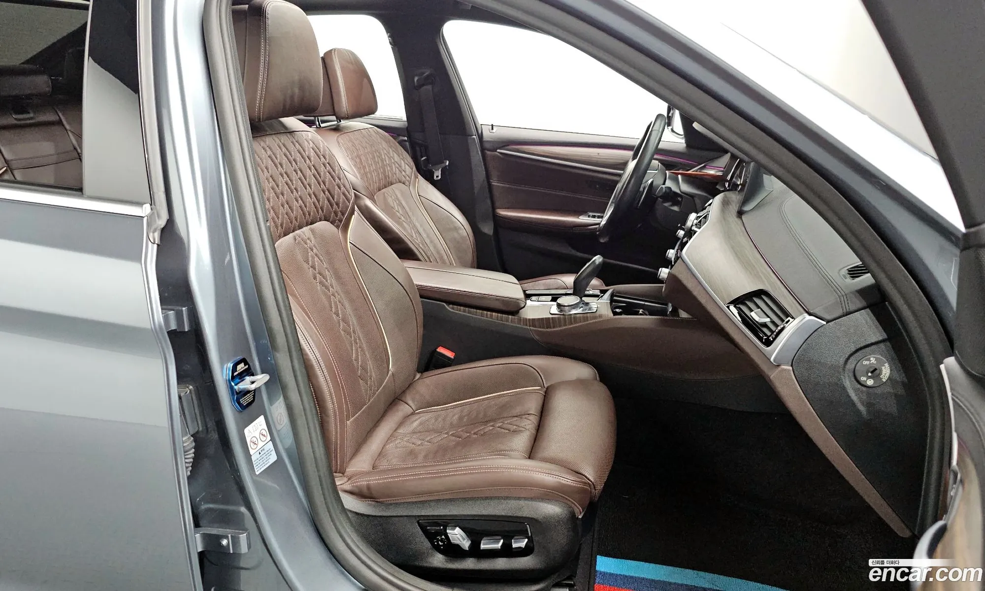 BMW 5 Series 2018 WBAJC3107JDA33518 — 24