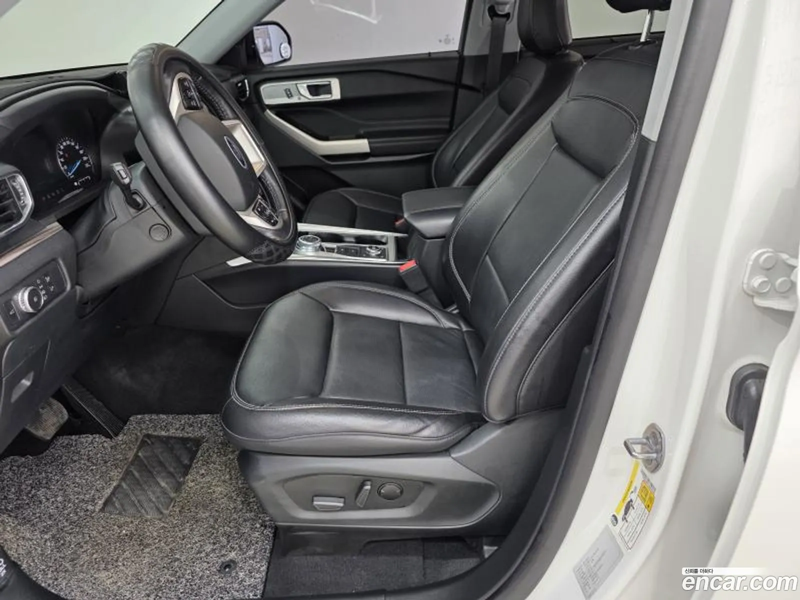 Ford Explorer 6th Gen 2021 — 5