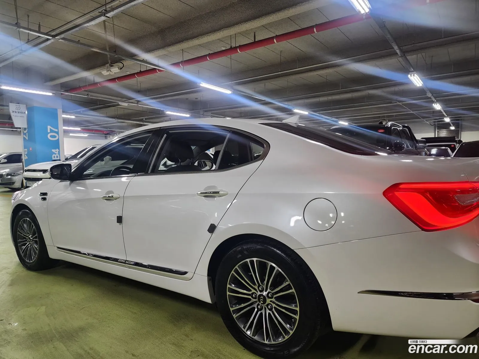 Kia K7 2014 — 17