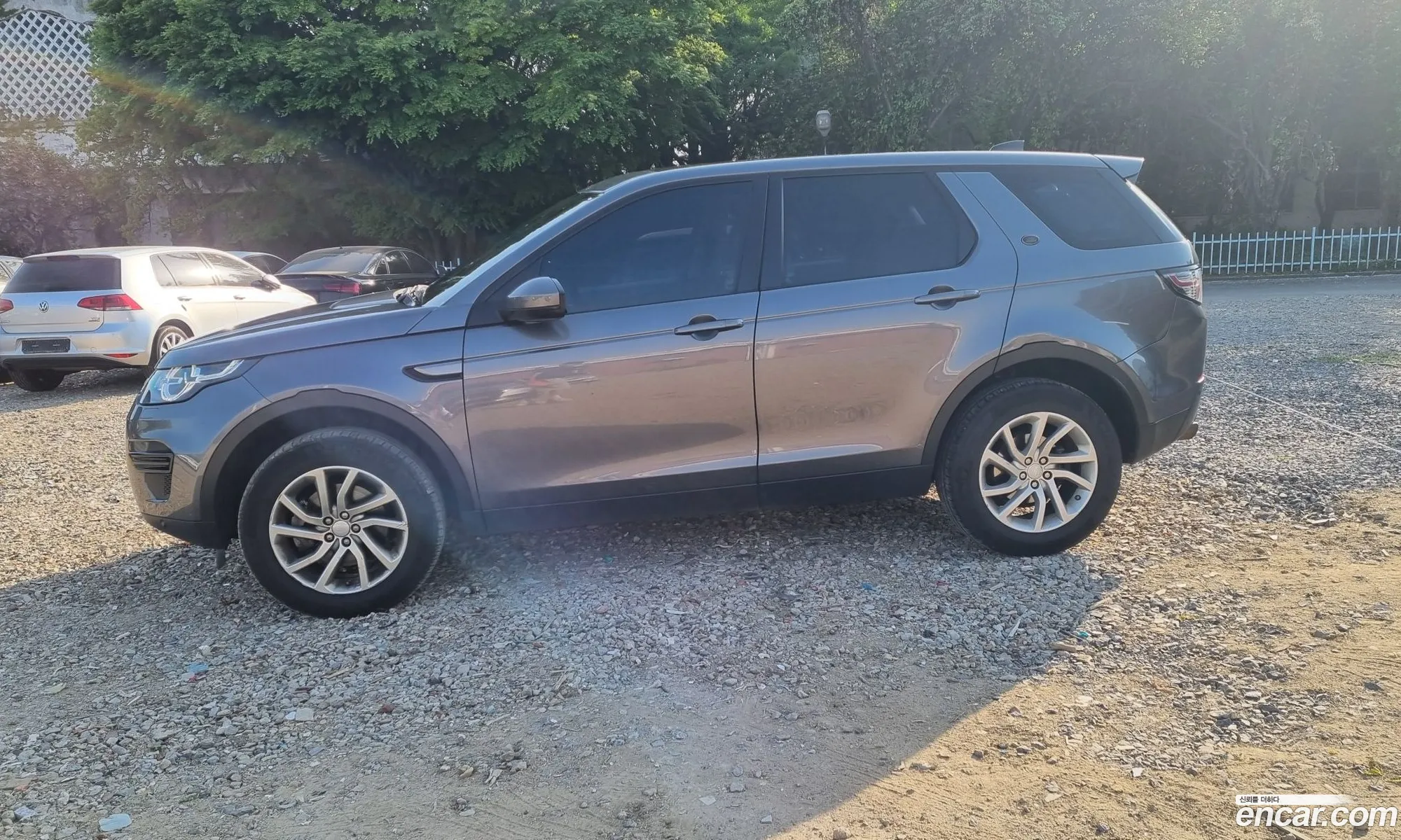 Land Rover Discovery Sport 2017 — 16