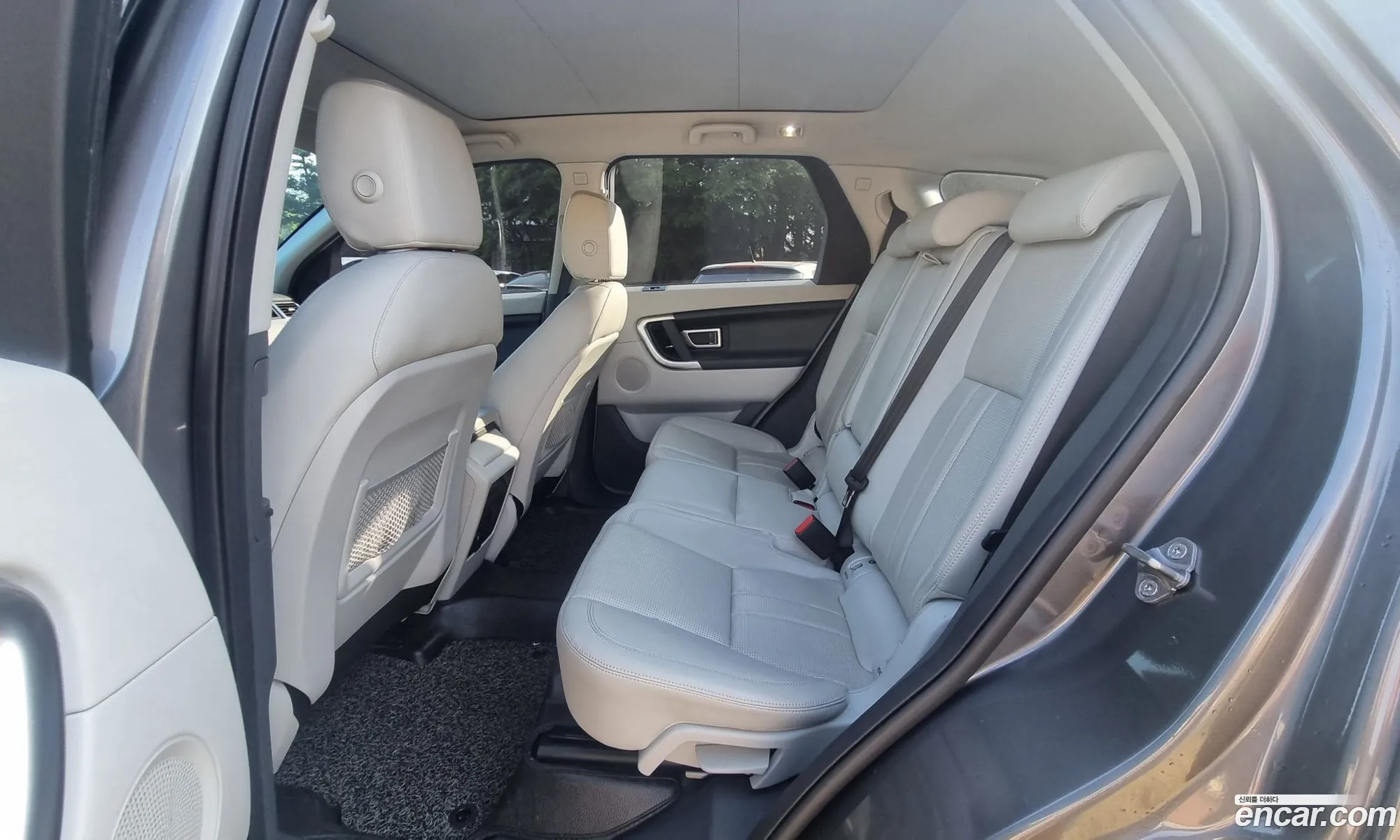 Land Rover Discovery Sport 2017 — 8