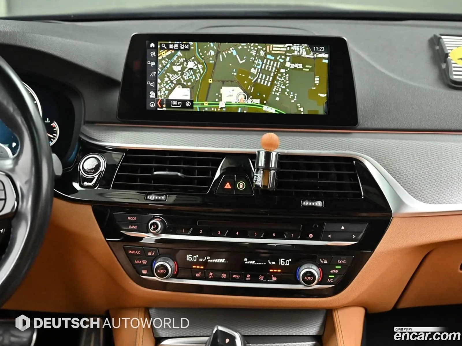 BMW 5 Series 2017 — 10