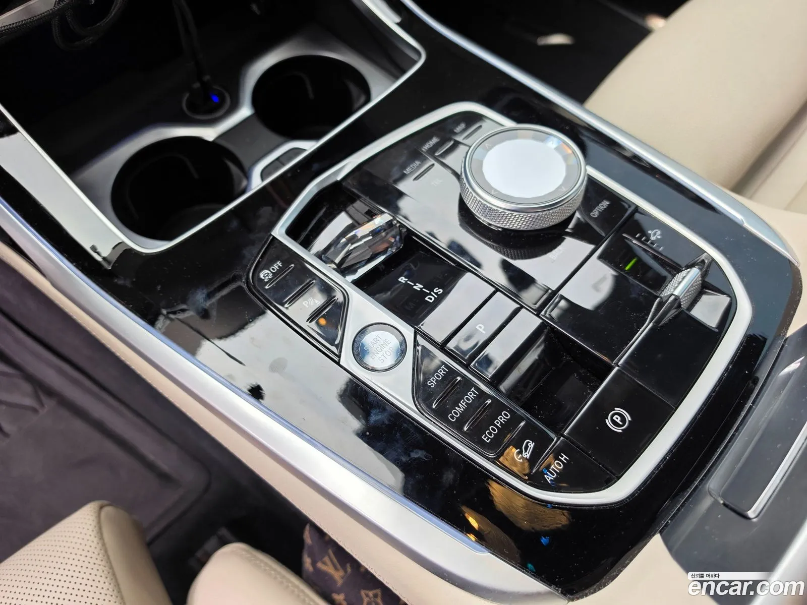 BMW X7 2024 — 16