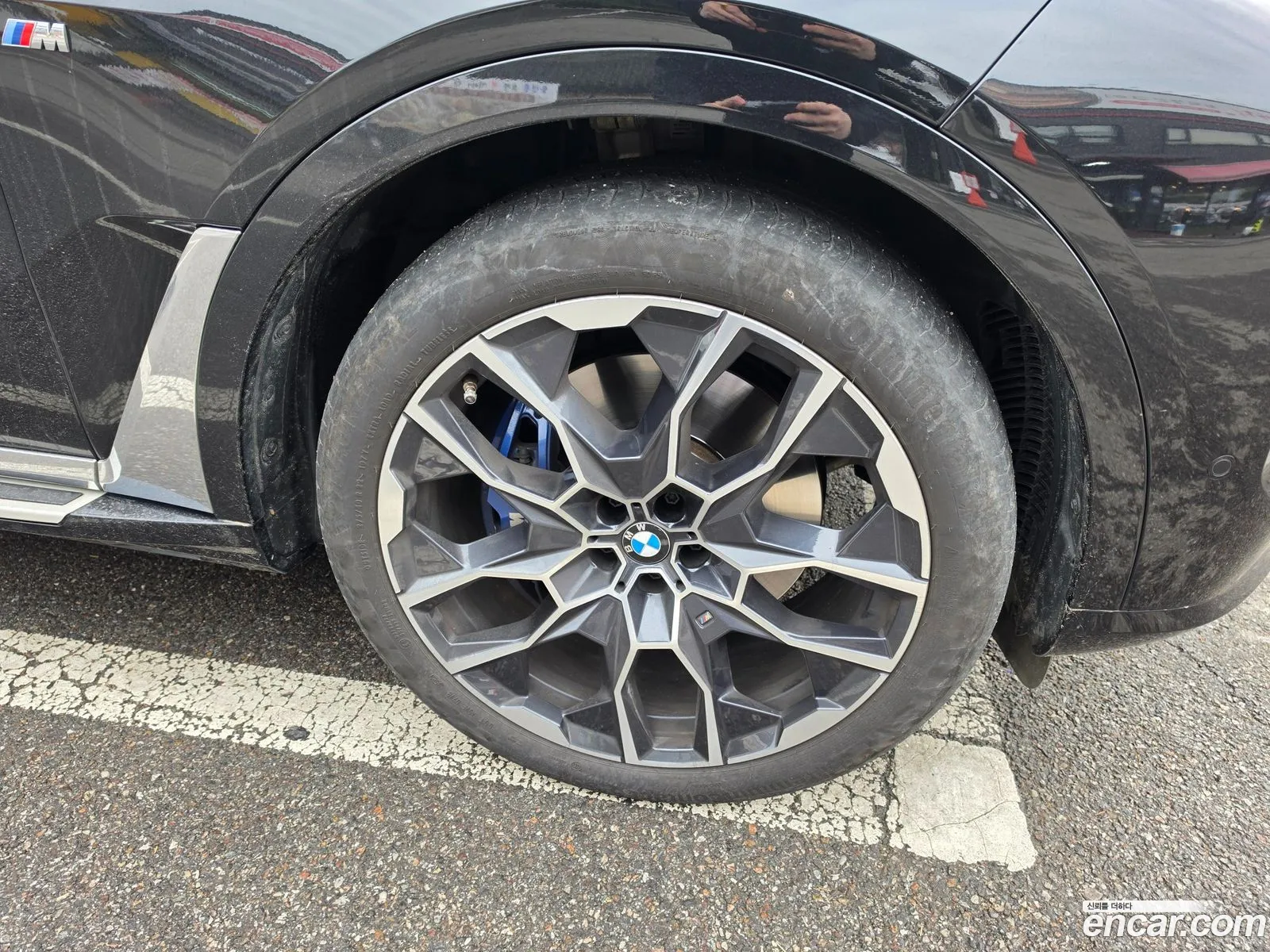 BMW X7 2024 — 7