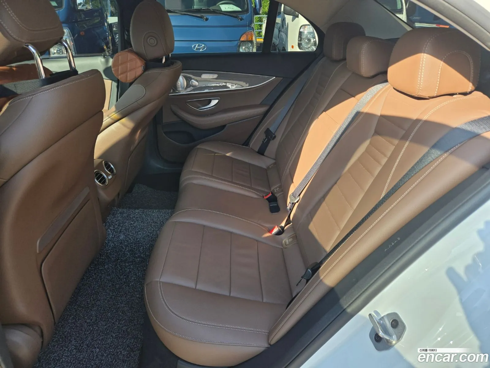 Mercedes-Benz E-Class W213 2019 — 15