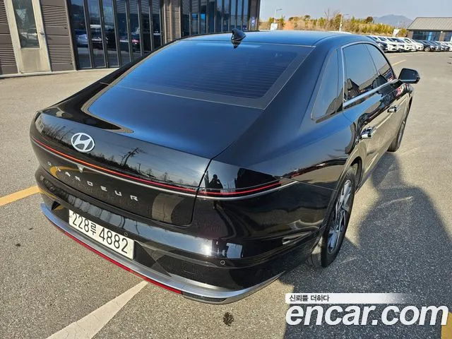Hyundai Grandeur 2023 — 3