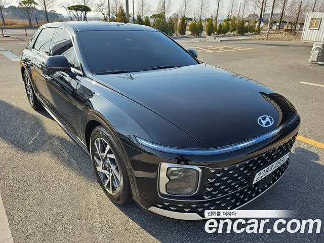 Hyundai Grandeur 2023 — 2
