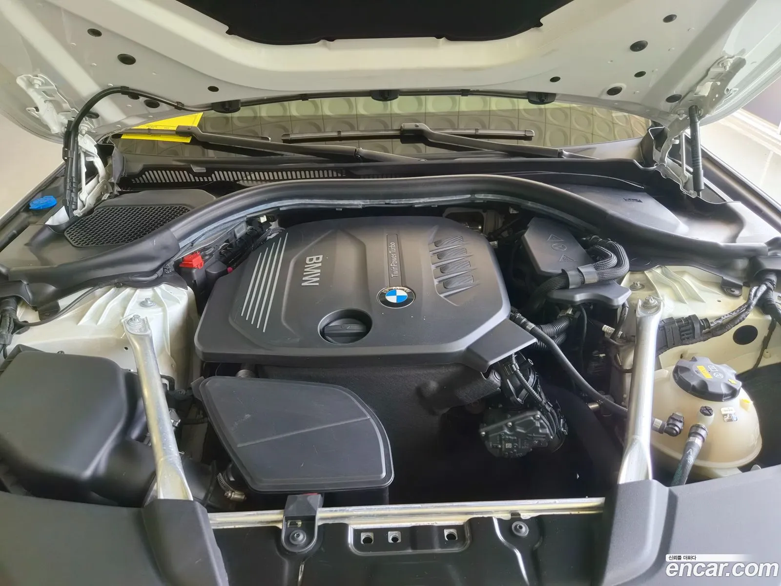 BMW 5 Series 2018 — 5
