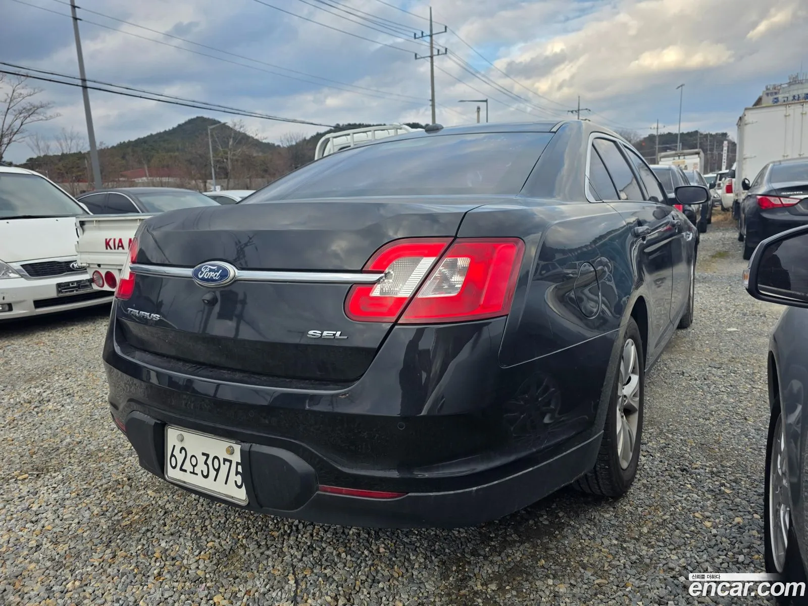 Ford Taurus 2010 — 6