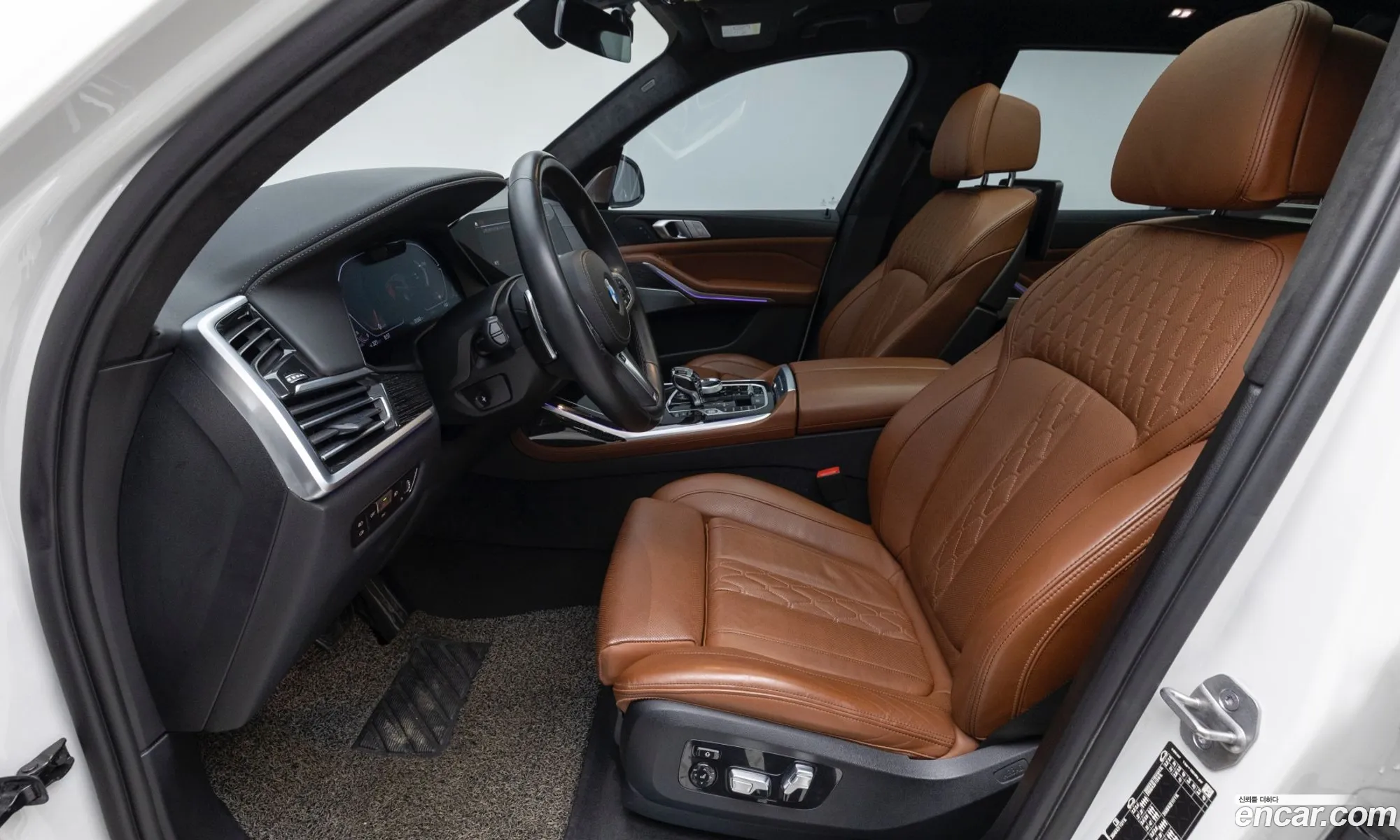 BMW X7 2021 — 7